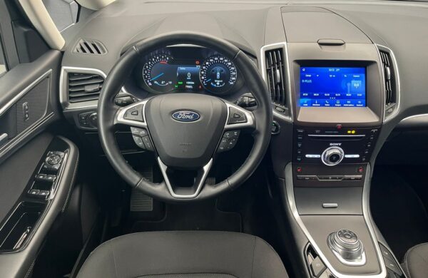 Ford Galaxy 2.5 FHEV TITANIUM 7 míst LED, nabídka 81c9f793-a7a4-40fe-aa79-93831bbc20ad