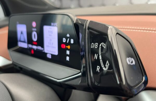 Volkswagen ID.5 Pro 150kW / ALU 20″ SoH 95.6%, nabídka dbf68598-a4a8-40b9-af4e-982fbe8b03ee