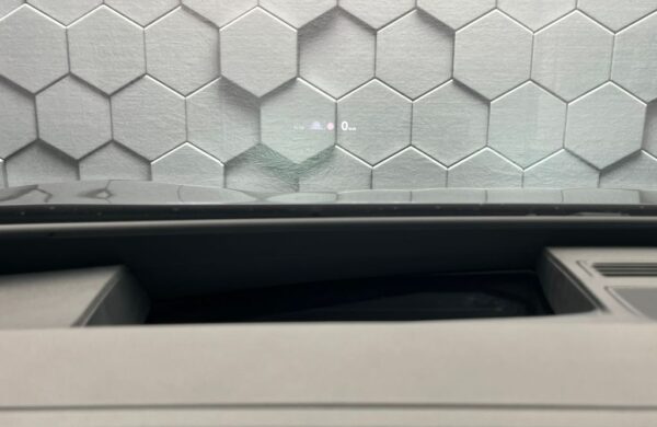 Volkswagen ID.5 Pro 150kW / ALU 20″ SoH 95.6%, nabídka dbf68598-a4a8-40b9-af4e-982fbe8b03ee