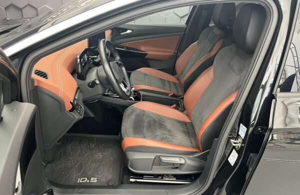 Volkswagen ID.5 Pro 150kW / ALU 20″ SoH 95.6%, nabídka dbf68598-a4a8-40b9-af4e-982fbe8b03ee