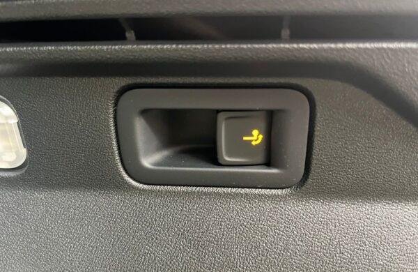 Volkswagen ID.5 Pro 150kW / ALU 20″ SoH 95.6%, nabídka dbf68598-a4a8-40b9-af4e-982fbe8b03ee