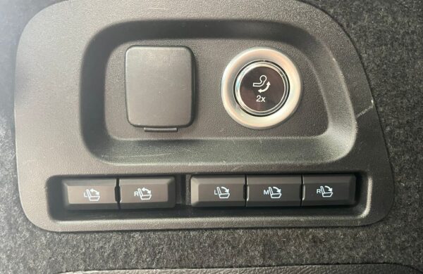 Ford Galaxy 110 kW, AT8, LED, ACC, nabídka bb138a76-ec72-4bc1-a3df-c22c502d4c89