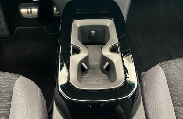 Volkswagen  Pro 77kWh 128 kW SoH 96.3%, nabídka 6a5a9e59-5db3-4b96-80cf-30dbc9929741