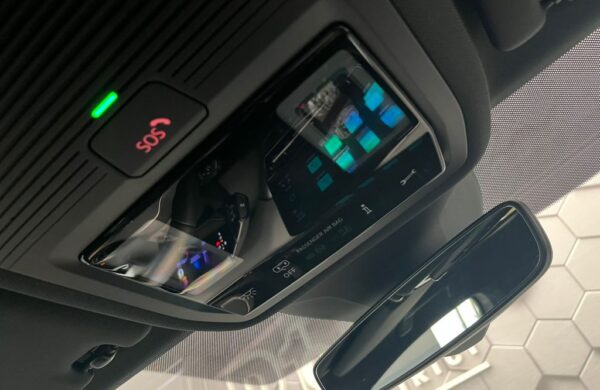 Volkswagen  Pro 77kWh 128 kW SoH 96.3%, nabídka 6a5a9e59-5db3-4b96-80cf-30dbc9929741