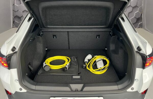Volkswagen  Pro 77kWh 128 kW SoH 96.3%, nabídka 6a5a9e59-5db3-4b96-80cf-30dbc9929741