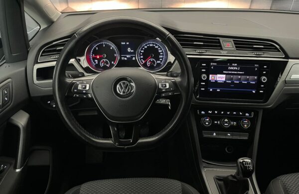 Volkswagen Touran Comfortline  2.0 TDI 110KW, nabídka 34bbf71e-57e0-46f8-bbb0-559949d2b0ca