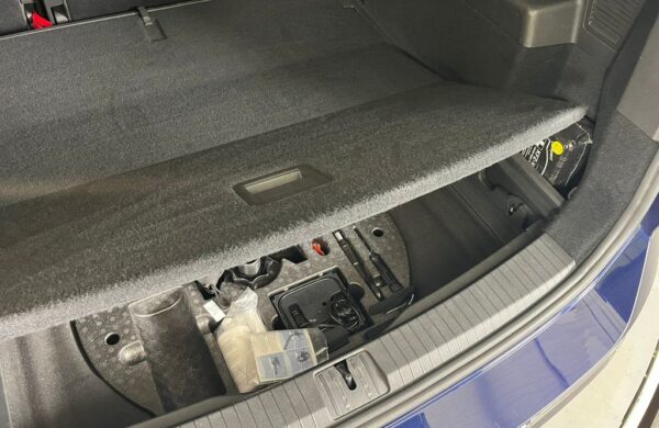 Volkswagen Touran Comfortline  2.0 TDI 110KW, nabídka 34bbf71e-57e0-46f8-bbb0-559949d2b0ca