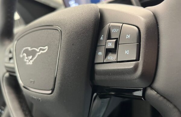 Ford Mustang Mach-E Standard Range, SoH 94,5 %, nabídka c2706afc-2ff5-4797-9719-a0b0663e3764