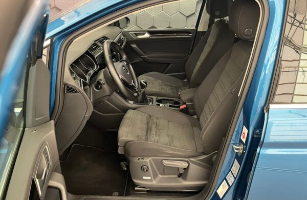 Volkswagen Touran 2.0 TDI  Highline  Webasto, nabídka eb2735cc-8aa2-45c5-bb09-9a59a6eca0b3