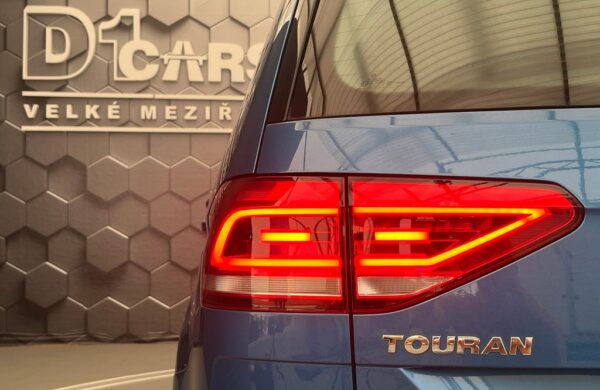 Volkswagen Touran 2.0 TDI  Highline  Webasto, nabídka eb2735cc-8aa2-45c5-bb09-9a59a6eca0b3