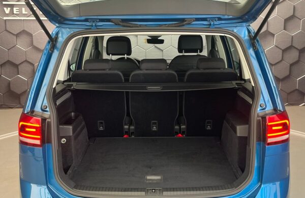 Volkswagen Touran 2.0 TDI  Highline  Webasto, nabídka eb2735cc-8aa2-45c5-bb09-9a59a6eca0b3