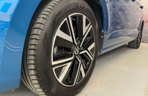 Volkswagen Touran 2.0 TDI  Highline  Webasto, nabídka eb2735cc-8aa2-45c5-bb09-9a59a6eca0b3