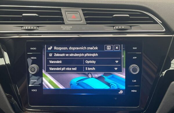 Volkswagen Touran 2.0 TDI  Highline  Webasto, nabídka eb2735cc-8aa2-45c5-bb09-9a59a6eca0b3