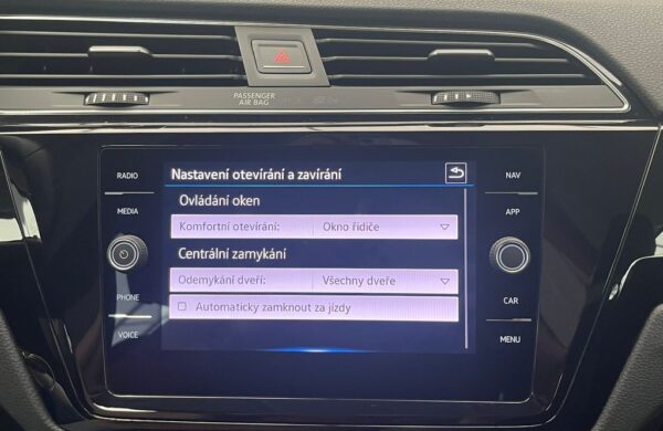 Volkswagen Touran 2.0 TDI  Highline  Webasto, nabídka eb2735cc-8aa2-45c5-bb09-9a59a6eca0b3