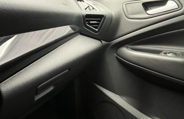 Ford Kuga 2.0 TDCi Titanium Cebia, nabídka 5d1dad37-1328-4221-b3ef-8fc8f535cd64