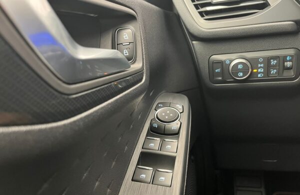 Ford Kuga 2,0 EB ST-Line 140kW AWD, nabídka 4eefa956-b557-4097-b8c1-e3d4f8500cd1