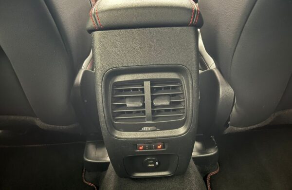 Ford Kuga 2,0 EB ST-Line 140kW AWD, nabídka 4eefa956-b557-4097-b8c1-e3d4f8500cd1