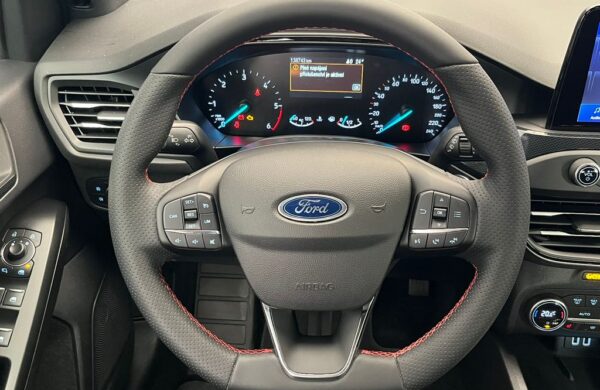 Ford Focus 2.0 EB ST-Line  manuál, nabídka 6e59c723-c775-49b9-871b-0b8e0e5b8923