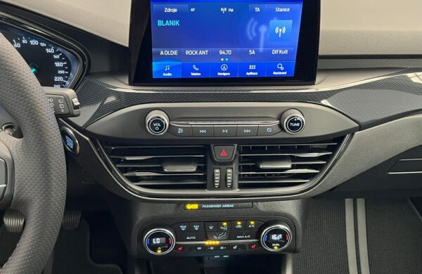 Ford Focus 2.0 EB ST-Line  manuál, nabídka 6e59c723-c775-49b9-871b-0b8e0e5b8923