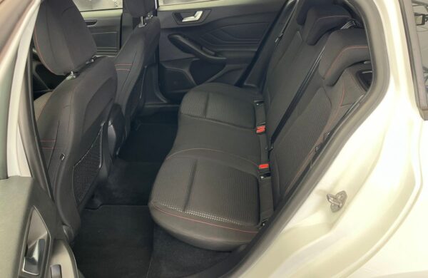 Ford Focus 2.0 EB ST-Line  manuál, nabídka 6e59c723-c775-49b9-871b-0b8e0e5b8923