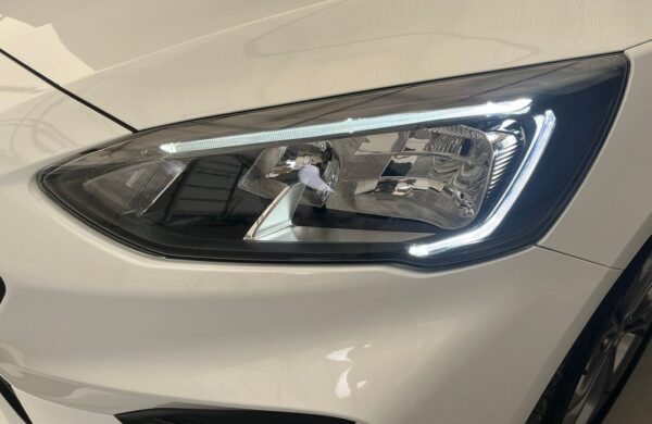 Ford Focus 2.0 EB ST-Line  manuál, nabídka 6e59c723-c775-49b9-871b-0b8e0e5b8923