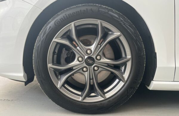 Ford Focus 2.0 EB ST-Line  manuál, nabídka 6e59c723-c775-49b9-871b-0b8e0e5b8923