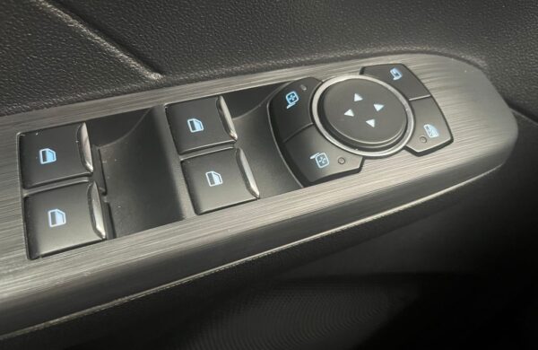 Ford Kuga 2,0 EB  140 kW AWD Titanium, nabídka 8bc8bd97-0b57-4224-99bc-00af455f691b