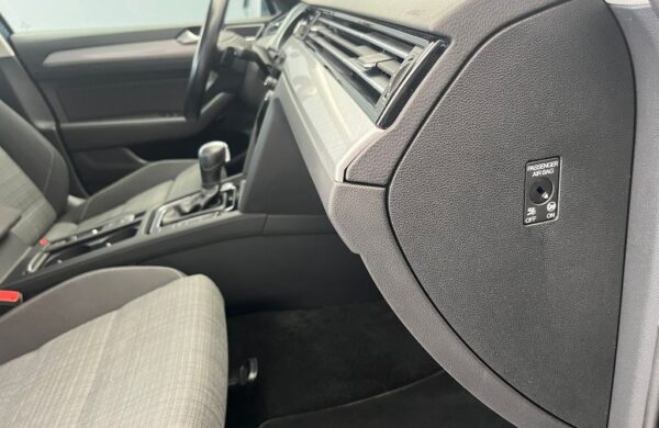 Volkswagen Passat 2.0 TDi LED SVĚTLA, DSG, CEBIA, nabídka d4f2ddad-7219-478e-a8cf-9e6ac84450d2