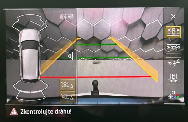 Volkswagen Passat 2.0 TDi LED SVĚTLA, DSG, CEBIA, nabídka d4f2ddad-7219-478e-a8cf-9e6ac84450d2