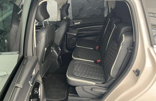 Ford S-Max 2.0 EcoBlue Automat VIGNALE, nabídka 14bc1d17-fd91-4a24-be7e-8f6e6ff3d7a4