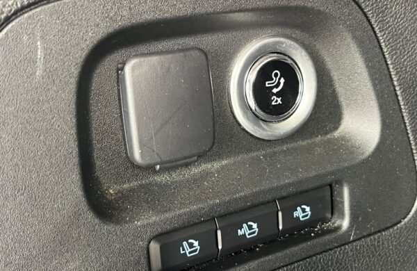 Ford S-Max 2.0 EcoBlue Automat VIGNALE, nabídka 14bc1d17-fd91-4a24-be7e-8f6e6ff3d7a4