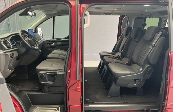 Ford Tourneo Custom 320 L2H1 Titanium aut., nabídka ef89f468-85c9-41ea-af5e-9834f2e47522