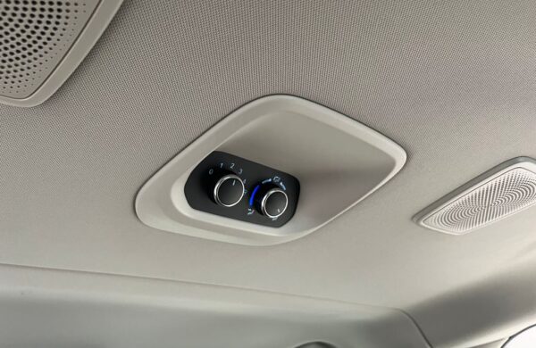 Ford Tourneo Custom 320 L2H1 Titanium aut., nabídka ef89f468-85c9-41ea-af5e-9834f2e47522