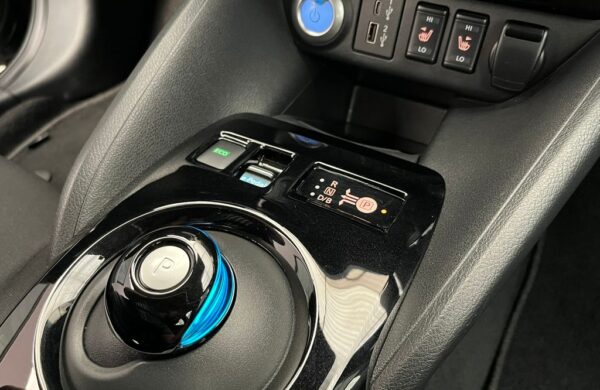 Nissan Leaf N-Connecta, 110 kW, 40kWh, nabídka 8c073d9d-2fff-4803-b393-665c7e80eb0d