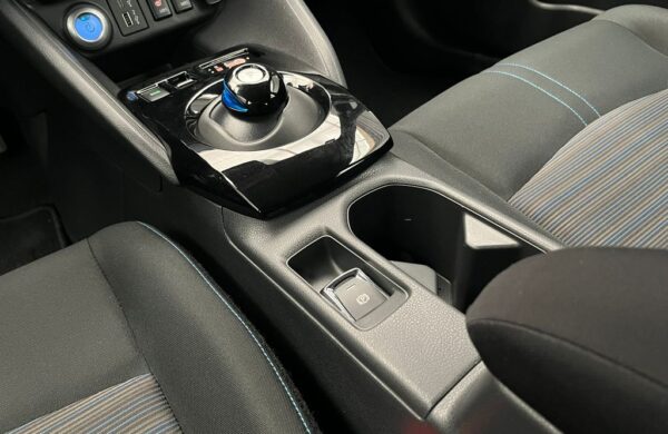 Nissan Leaf N-Connecta, 110 kW, 40kWh, nabídka 8c073d9d-2fff-4803-b393-665c7e80eb0d