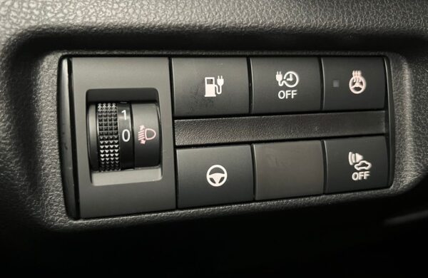 Nissan Leaf N-Connecta, 110 kW, 40kWh, nabídka 8c073d9d-2fff-4803-b393-665c7e80eb0d