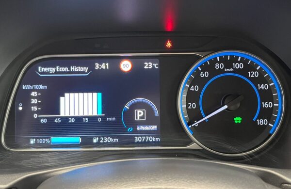 Nissan Leaf N-Connecta, 110 kW, 40kWh, nabídka 8c073d9d-2fff-4803-b393-665c7e80eb0d