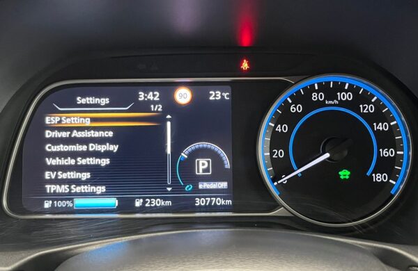 Nissan Leaf N-Connecta, 110 kW, 40kWh, nabídka 8c073d9d-2fff-4803-b393-665c7e80eb0d