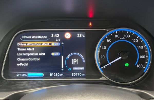 Nissan Leaf N-Connecta, 110 kW, 40kWh, nabídka 8c073d9d-2fff-4803-b393-665c7e80eb0d