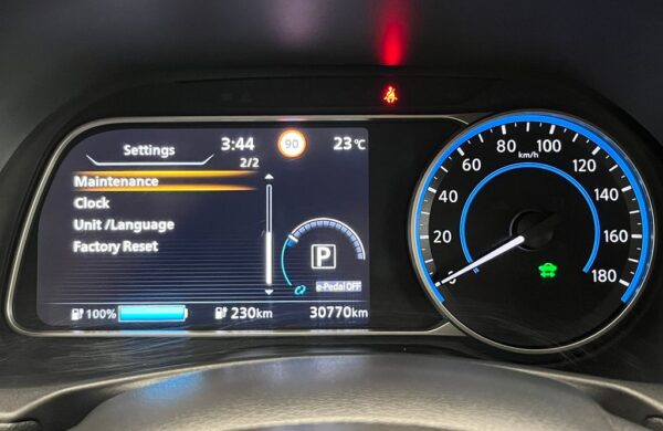 Nissan Leaf N-Connecta, 110 kW, 40kWh, nabídka 8c073d9d-2fff-4803-b393-665c7e80eb0d