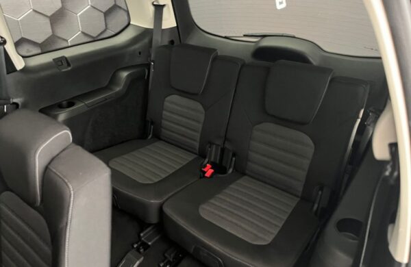 Ford Galaxy 2.5 Duratec HEV TITANIUM, nabídka 96a60a82-ec57-4a02-b41d-7974cef73606