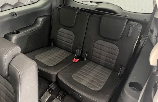 Ford Galaxy 110 kW, tažné, 7 míst, po servise , nabídka df97abc4-d964-4d0e-bc54-b6dfed3a4014