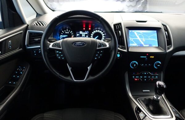 Ford S-Max 110 kw, manuál, LED světlomety, nabídka a20c3f25-0b7e-422c-beb0-75d1d3bcfa63
