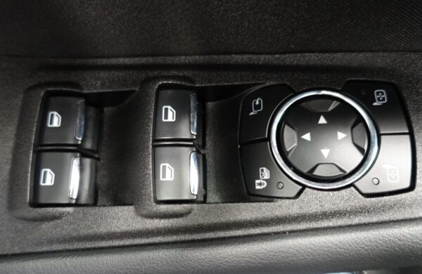 Ford S-Max 110 kw, manuál, LED světlomety, nabídka a20c3f25-0b7e-422c-beb0-75d1d3bcfa63