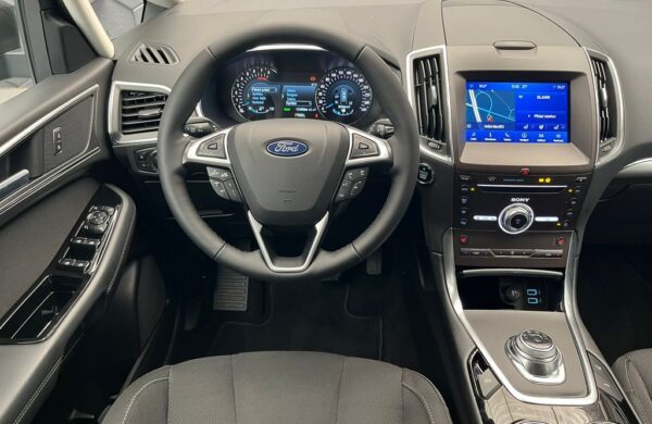 Ford S-Max 2,5 HEV Titanium 7 míst, nabídka 57bf51ae-f7b6-46d7-9448-2bf96156dcd2