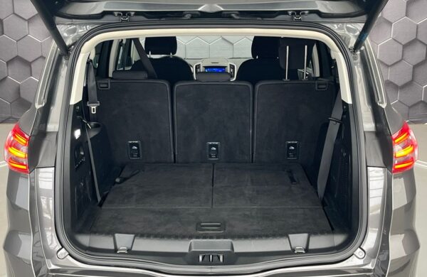 Ford S-Max 2,5 HEV Titanium 7 míst, nabídka 57bf51ae-f7b6-46d7-9448-2bf96156dcd2