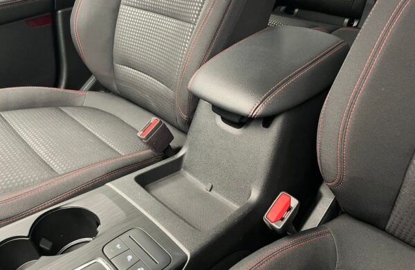 Ford Kuga 2.5 Duratec HEV 4×4 ST-LINE, nabídka 263d003b-6352-4f4a-bb7b-239c0eb9168a