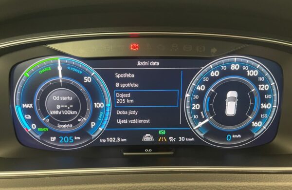 Volkswagen Golf e-Golf tepelné čerp., virtual kokpit, nabídka 6f8e5aa2-640d-495e-ad79-0f7de205906c