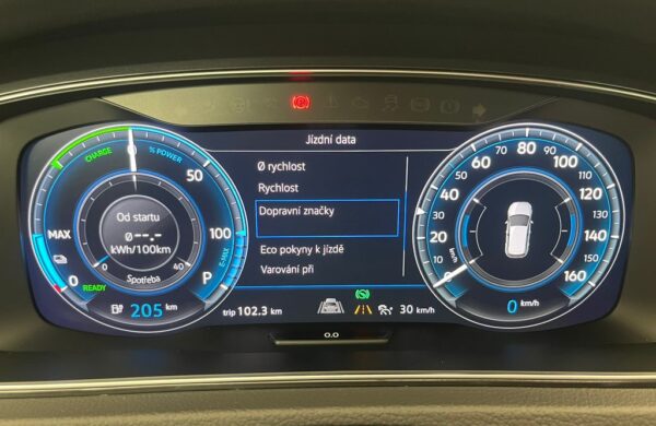 Volkswagen Golf e-Golf tepelné čerp., virtual kokpit, nabídka 6f8e5aa2-640d-495e-ad79-0f7de205906c