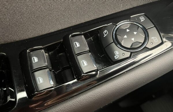 Ford S-Max 110 kw, manuál, REZERVOVÁNO, nabídka fe261088-6934-46a5-adb2-bc9514f16935